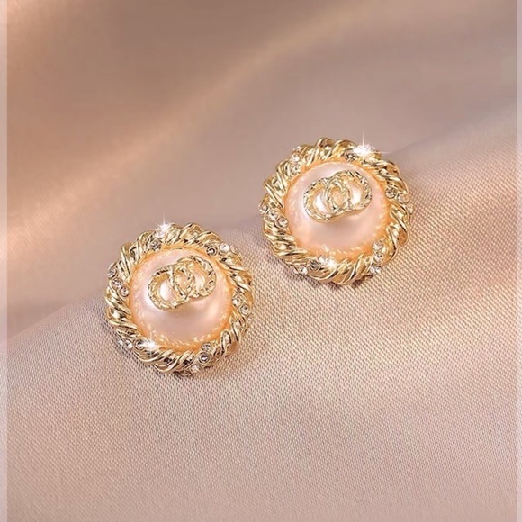💎PRICE🔻 Double Circle Pearl Earrings jewelry designer inspired - Picture 4 of 7